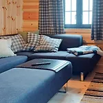 With Panoramic Views At Syndin Plateau *