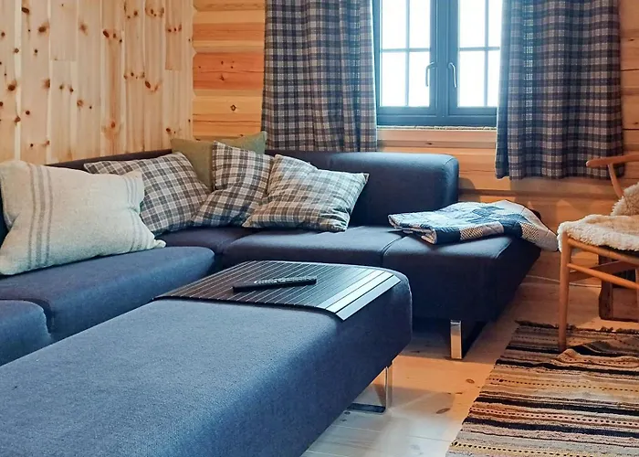 With Panoramic Views At Syndin Plateau *