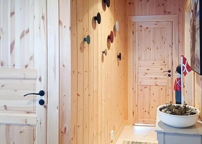 With Panoramic Views At Syndin Plateau *