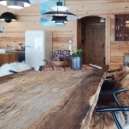 With Panoramic Views At Syndin Plateau Hébergement de vacances