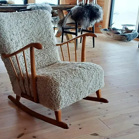 With Panoramic Views At Syndin Plateau *